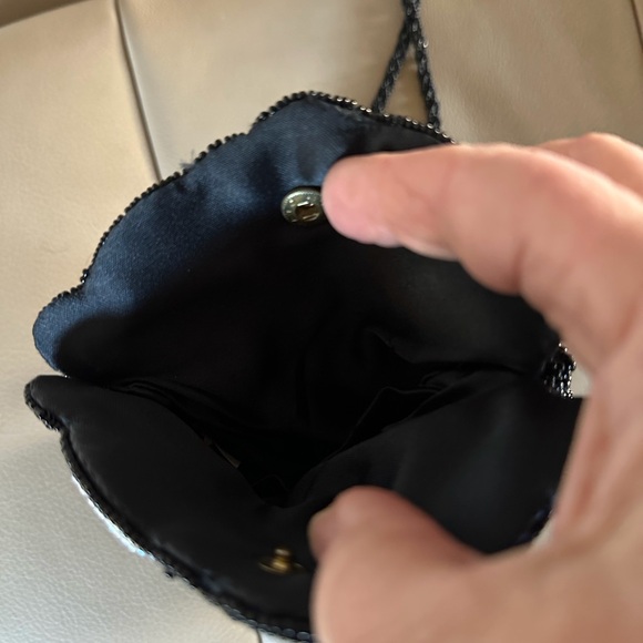 Beaded panda purse - Picture 3 of 4